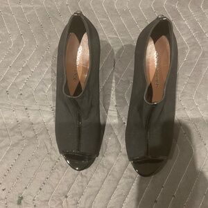 Donald J. Pliner Black Boot Shoe Pump open Toe  Size 8.5M
